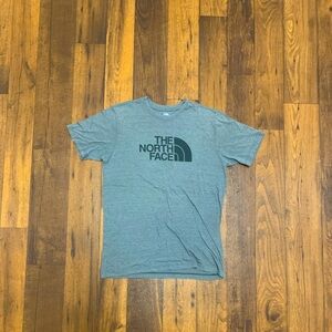 6 North face tees